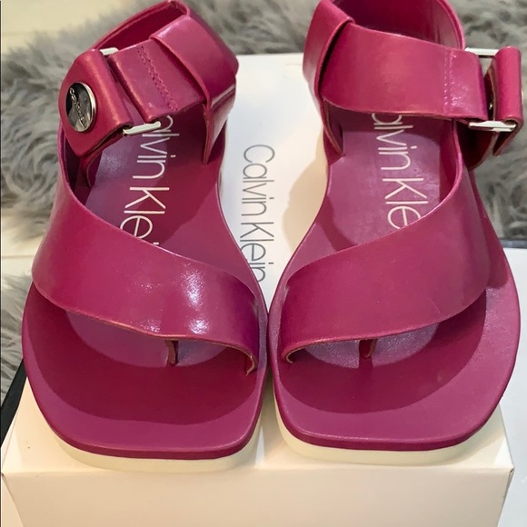 New Calvin Klein sandals - Picture 1 of 7